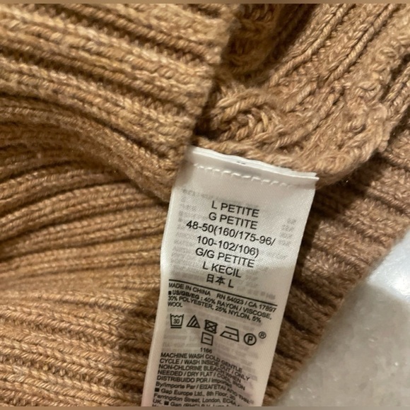 Gap Cable Knit Sweater Large Petite - Picture 4 of 4